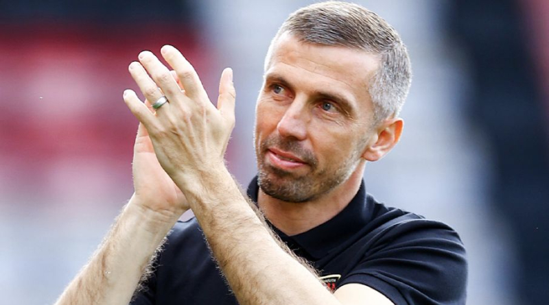 Gary O'Neil not pleased after being denied a penalty at Old Trafford 1 Gary O'Neil not pleased after being denied a penalty at Old Trafford