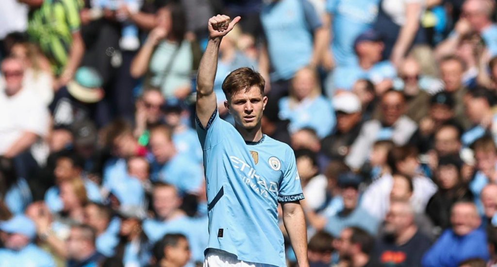 Guardiola keen to keep James McAtee after de Bruyne's exit 1 Guardiola keen to keep James McAtee after de Bruyne's exit