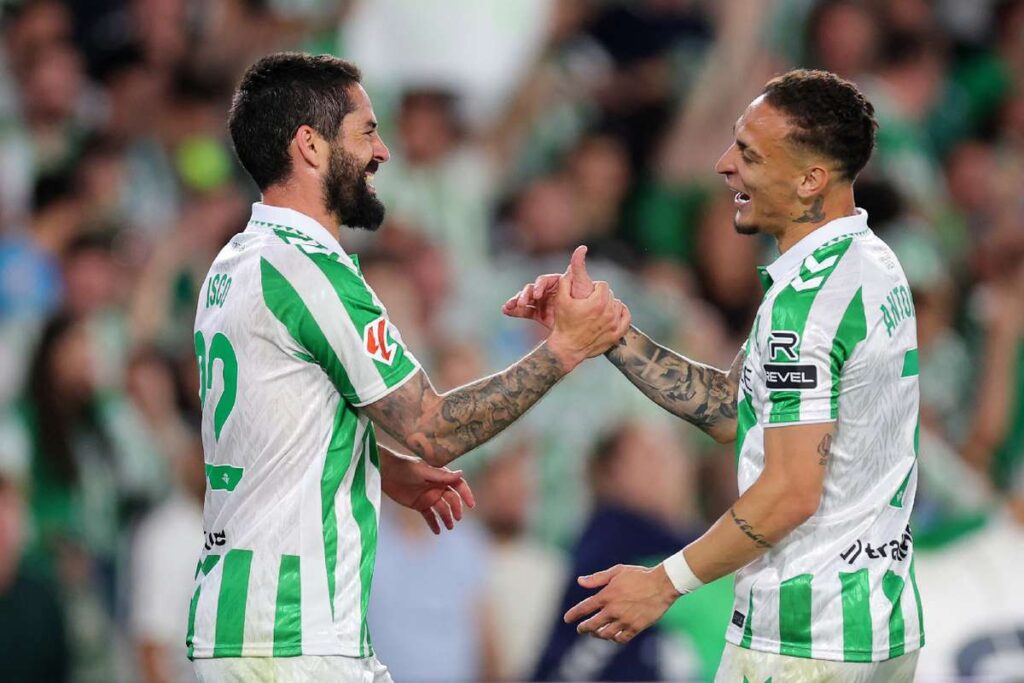 Anthony’s Brilliant Goal the Decider in Real Betis Victory Over Fiorentina 3 Anthony’s Brilliant Goal the Decider in Real Betis Victory Over Fiorentina