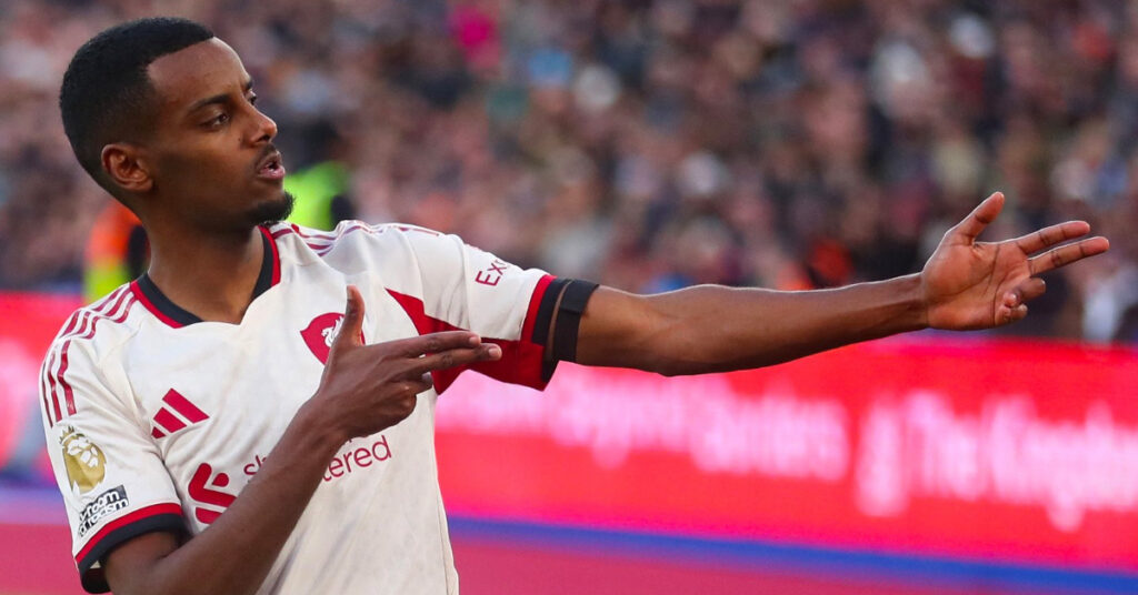 Isak scores as Liverpool ends Premier League winless run